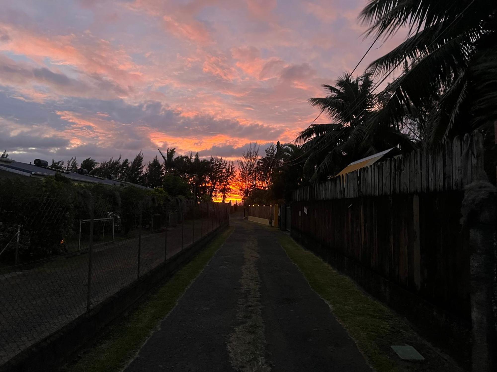 La Maison Pres Du Phare Mahina Luaran gambar